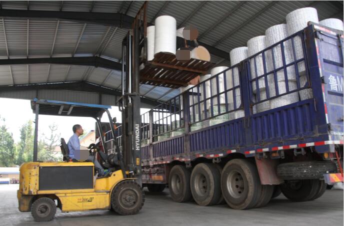 山东华业物流装货场景